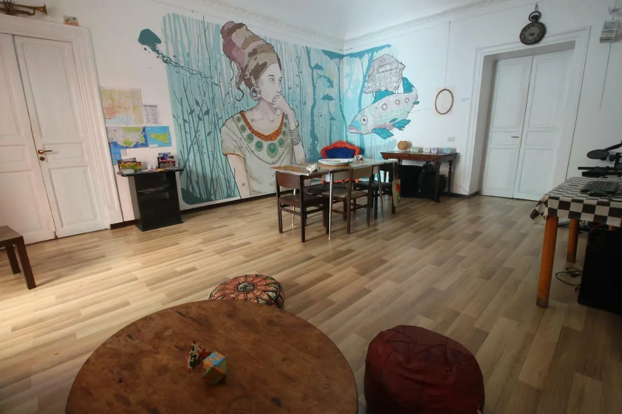 Hostal Kaleidos Room Palermo Italia